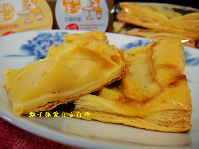 甜食糕點＆給我吃一口。稻香布朗尼+戚風蛋糕+幸福蘋果派+提拉米蘇+綜合奶酪【豔子藤美食嚐鮮試吃報告】