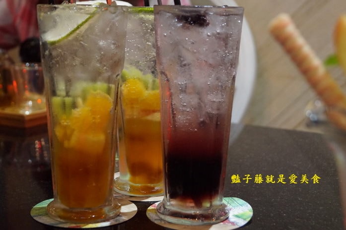 台中秋紅谷餐廳．幸福小水舞．香煎沙朗與美景相伴【豔子藤就是愛美食】