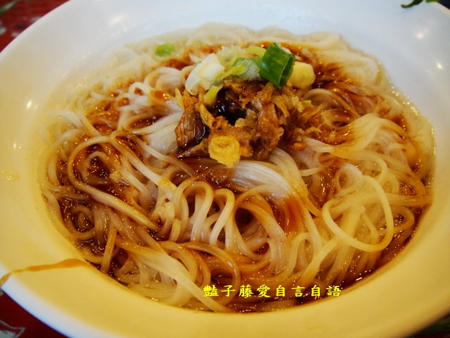 台雞店甕仔雞(鹿谷店)酥皮烤雞皮脆肉嫩【豔子藤就是愛美食】登上聯合新聞網首頁