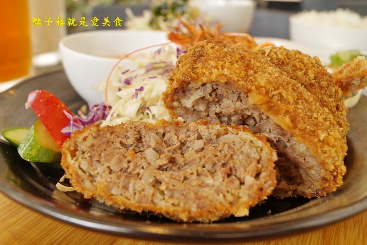 【光蠟樹喫茶館】台中下午茶.QQ珍珠冰淇淋鬆餅.丹麥金磚吐司.奶蓋綠茶.抹茶綠拿鐵.豔子藤美食地圖