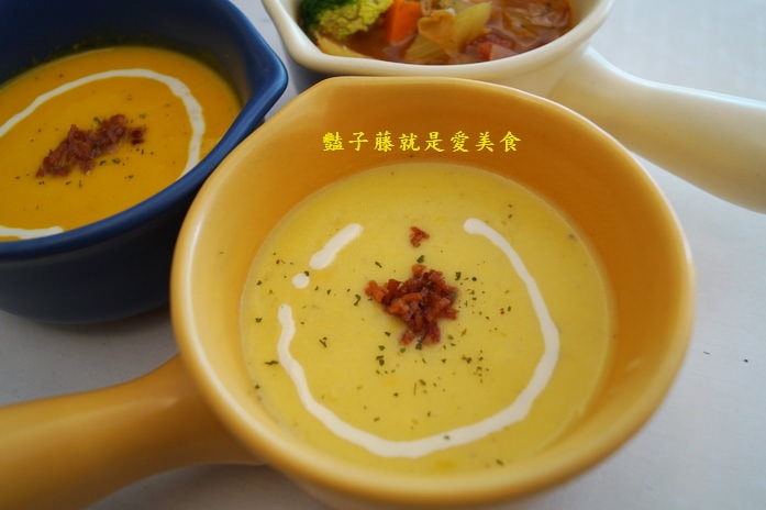 台中北平路美食．加湯專賣好湯．奶油起司焗烤麵包彈好食【豔子藤就是愛美食】