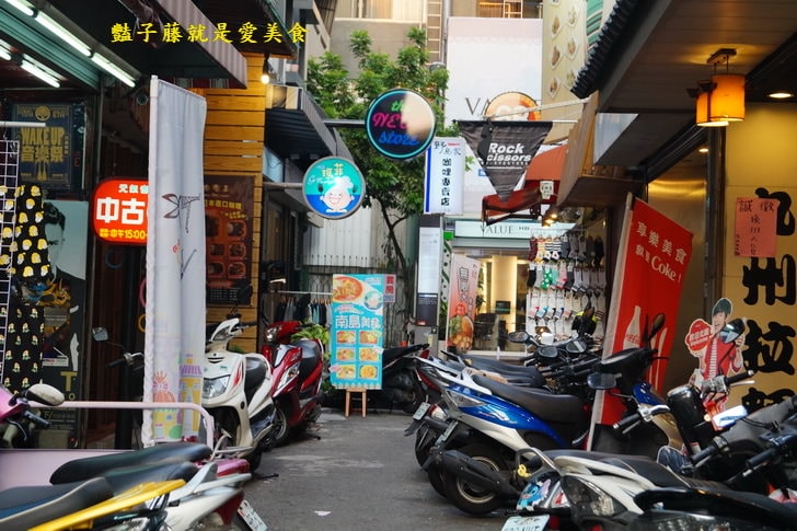 【野島家咖哩屋一中店】台中好吃平價咖哩飯.日式漢堡排和起司炸豬排.想吃哪一道?製作自己喜歡的咖哩飯