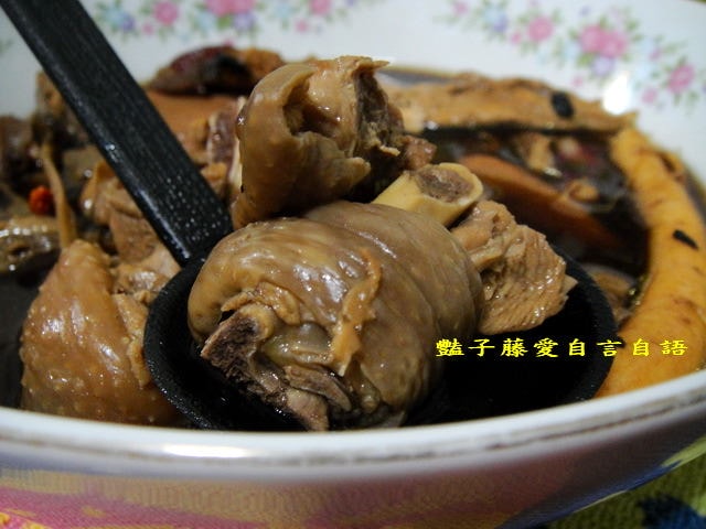 元進莊十全雞人蔘烏骨雞湯暖身美味大推薦【豔子藤美食嚐鮮試吃報告】