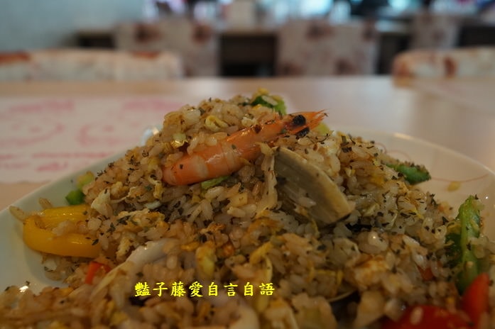 熾天使Kitty主題餐廳．一中街商圈紅樓卡哇伊【豔子藤就是愛美食】