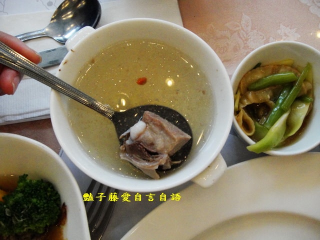 統一渡假村谷關溫泉養生會館松饕樓。日式溫泉套餐蒲燒雞腿排+和風香酥魚排+下午茶【豔子藤就是愛美食】