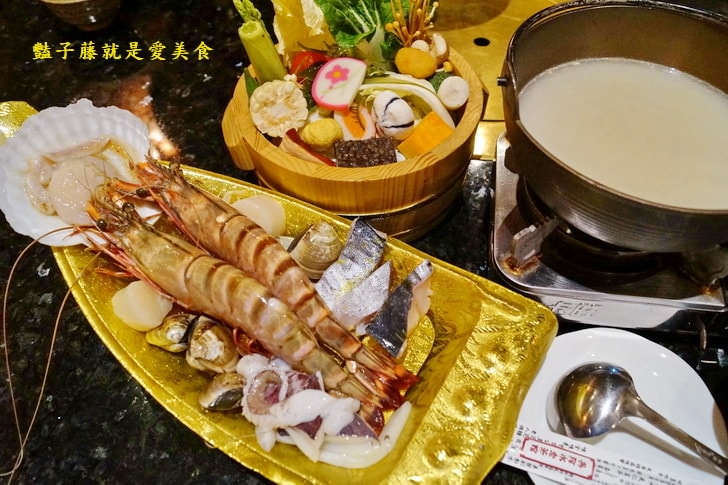 【吳阿水老茶館】台北捷運雙連站老宅美食.特大明蝦生猛海鮮特餐.波士頓龍蝦加價升級頂級和牛海陸套餐
