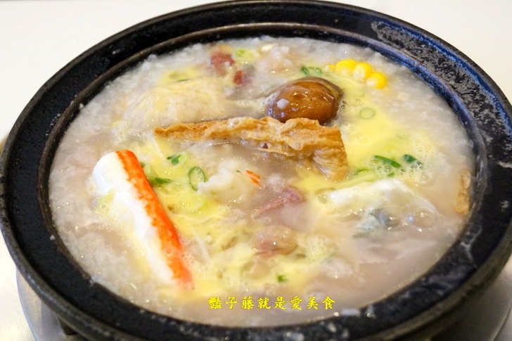 【白米淇花媽火鍋物】逢甲鍋物.粥底海鮮鍋很私房.避冬暖暖鍋麻油雞.花媽特選養肝鮮蜆海鮮鍋.素食蔬食燒酒雞