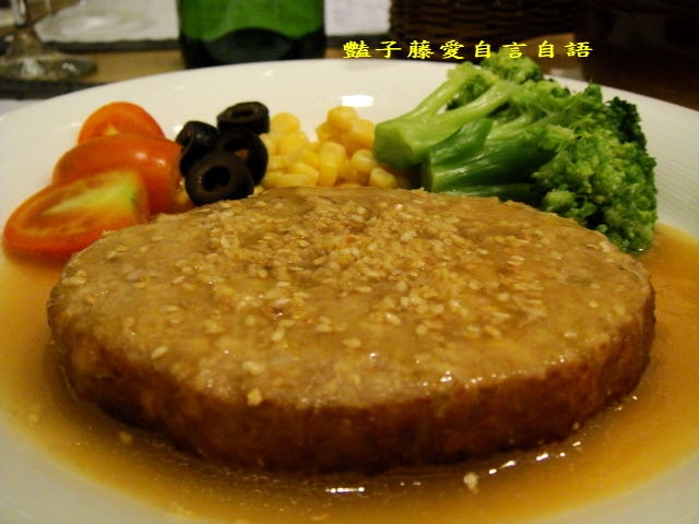 Demi House日式洋食館．超強手工漢堡排+起司豬排咖哩蛋包飯【豔子藤就是愛美食】