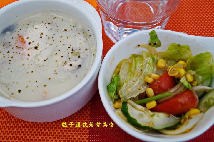 幸福好食咖啡Homecafe．美食料理法式香料雞腿排與人間有愛流浪動物認養餐廳