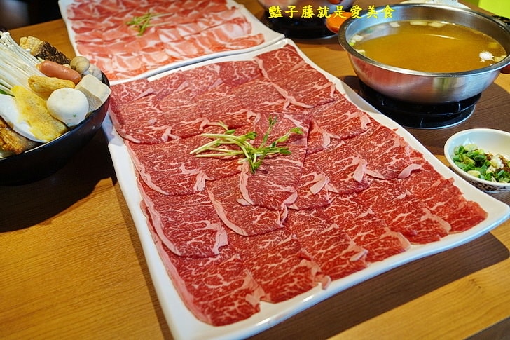 【肉多多火鍋】台中暴龍級火鍋第一品牌.挑戰肉食主義者大胃王.噶瑪蘭盤克夏優選豚美味意難忘／豔子藤