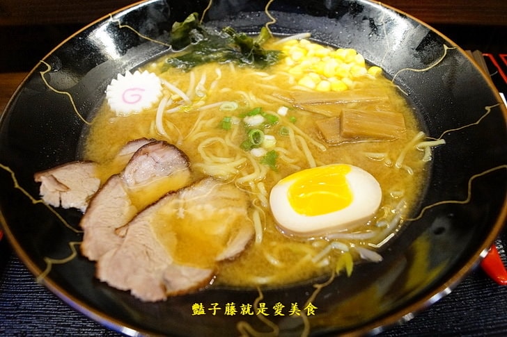 【鹿兒島拉麵火鍋專門店】豐原廟東小吃美食．豐原平價好吃拉麵．台灣口味相撲拉麵．誰來挑戰？