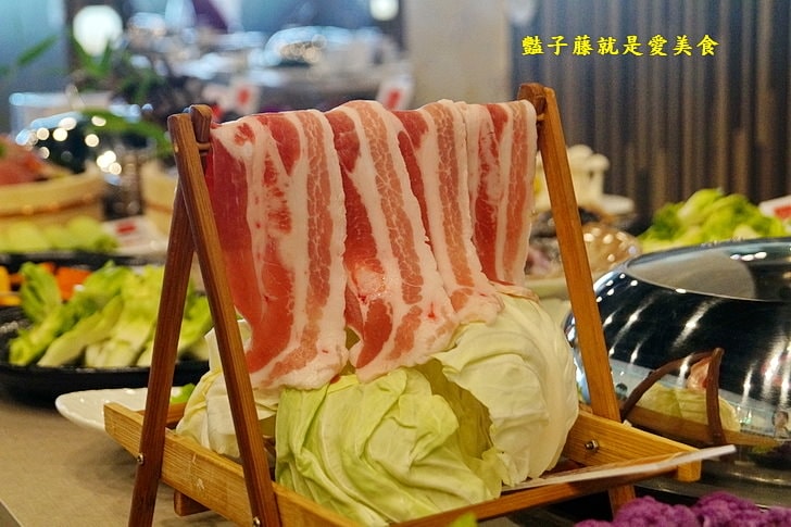 【蒸食在台中美食婚宴會館】台中南屯區海鮮餐廳.原味蒸活海鮮.雙龍蝦與海中王肥豬蝦.粥底依然是精華之所在