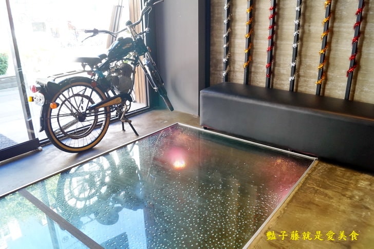 【紙鶴壽喜燒】中科壽喜燒吃到飽.西屯鍋物.壽喜昆布鴛鴦鍋.安格斯霜降牛和牛五花吃得過癮