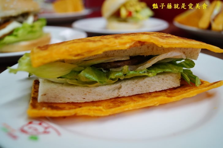 【蕃茄村漢堡】台中早午餐．元氣滿滿．好吃樂活堡．食尚輕食．豔子藤就是愛美食