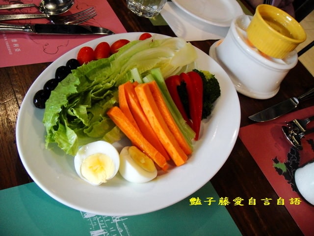 美味盡在k2小蝸牛廚房．四種起司的披薩傳統義大利慢食【豔子藤就是愛美食】