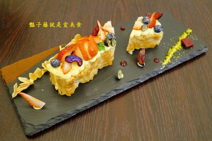 【甜忌廉】台中下午茶．香港師傅甜點店．巷弄隱藏的幸福甜心．豔子藤就是愛美食